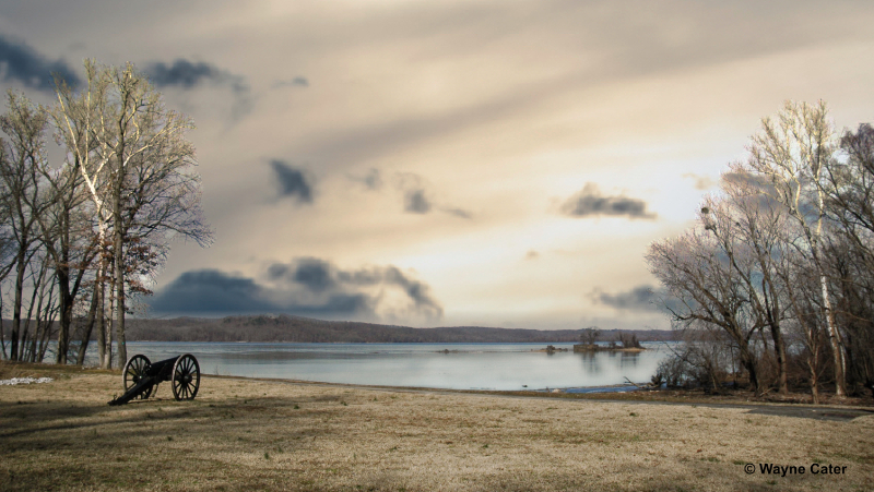 Cannon Guarded Lake alt ><