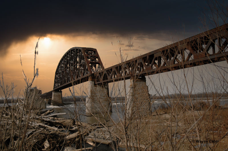 Bridge at Sunset alt ><